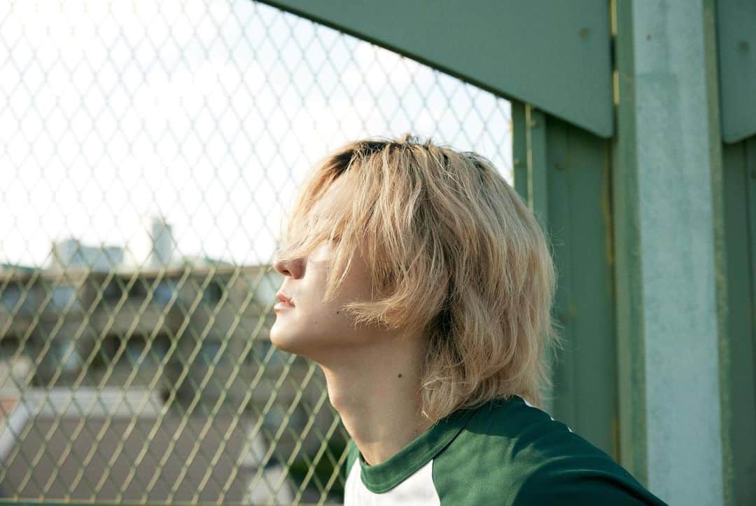 中島裕翔さんのインスタグラム写真 - (中島裕翔Instagram)「Episode 3 - Luminance   🌳☀️  Komorebi (sunlight filtering through trees) is one of my fav lighting. I love its atmosphere.  #yutogenic #komorebi」9月6日 20時15分 - iam_yuto_nakajima