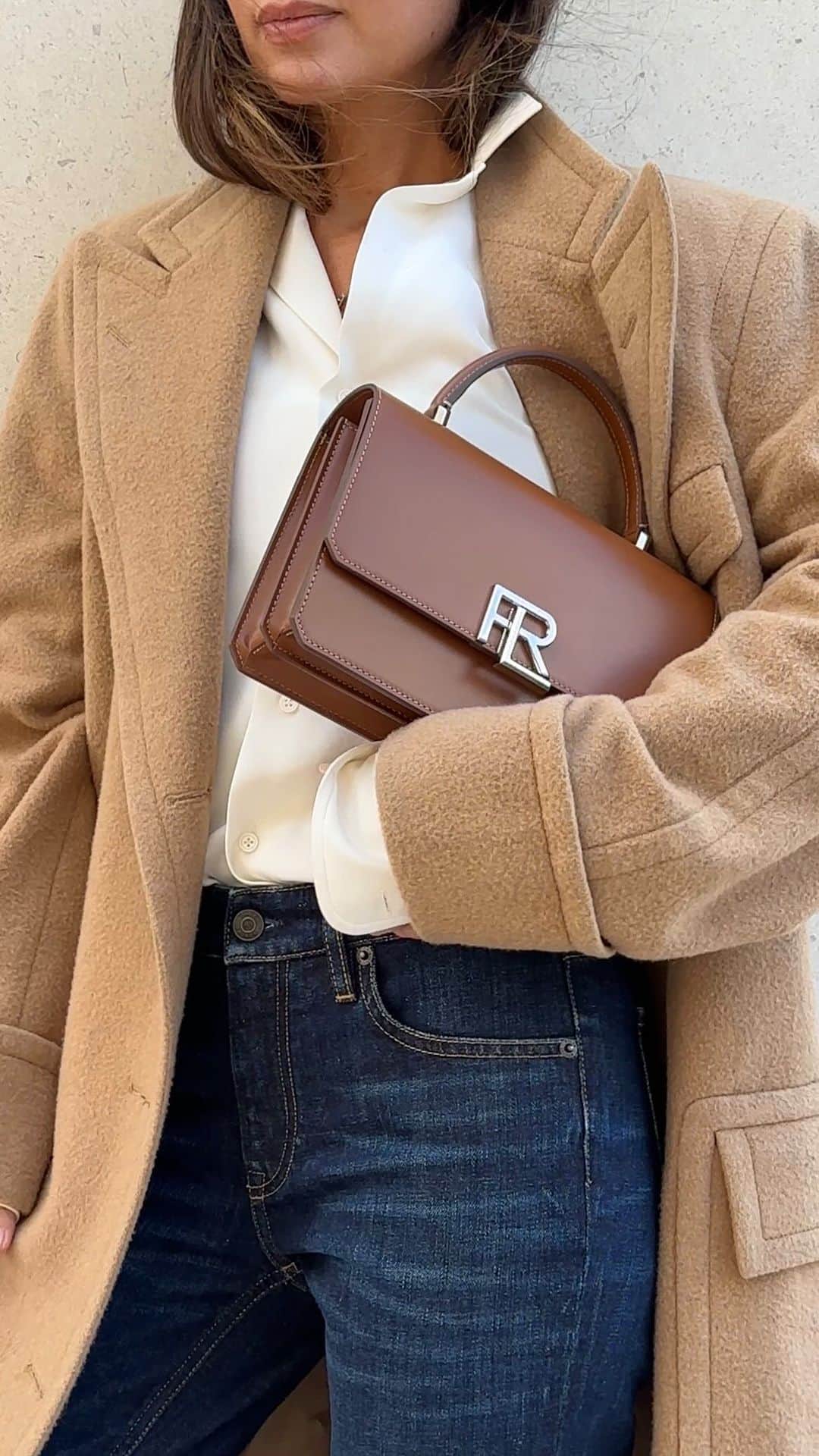 Marianna Hewittのインスタグラム：「Inspired by the beauty of utility, the new @ralphlauren #RL888  bag is a timeless piece to wear for years to come. More than just an accessory, it’s an investment in style that is perfectly fitting with both my current favs and future classics.」