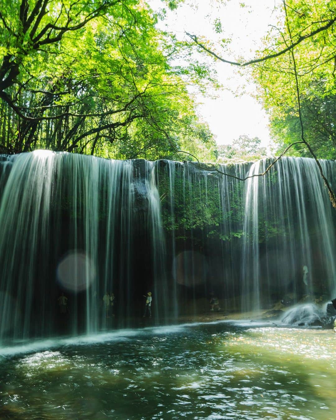 山口淳一のインスタグラム：「約20年ぶりに行った鍋ヶ滝はすっかり観光地化してましたがやっぱり綺麗でした⭕️  #japan #kumamoto #日本 #熊本 #鍋ヶ滝」