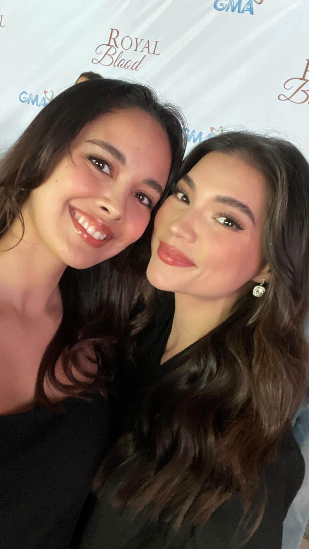 ミーガン・ヤングのインスタグラム：「We go behind the scenes with our #RoyalBlood co-actors and we're starting it off with @whianwamos 🤍 she's been having really intense scenes and her character, Margaret Royales, has been though soooo much. We get to pick her brain on how she's been able to jump into her characters, what techniques she learned through the years and some interesting insight on scene work ❤️ join us at 8pm on the podcast! #MeganMikaelPodcast #BonezFofoPodcast」