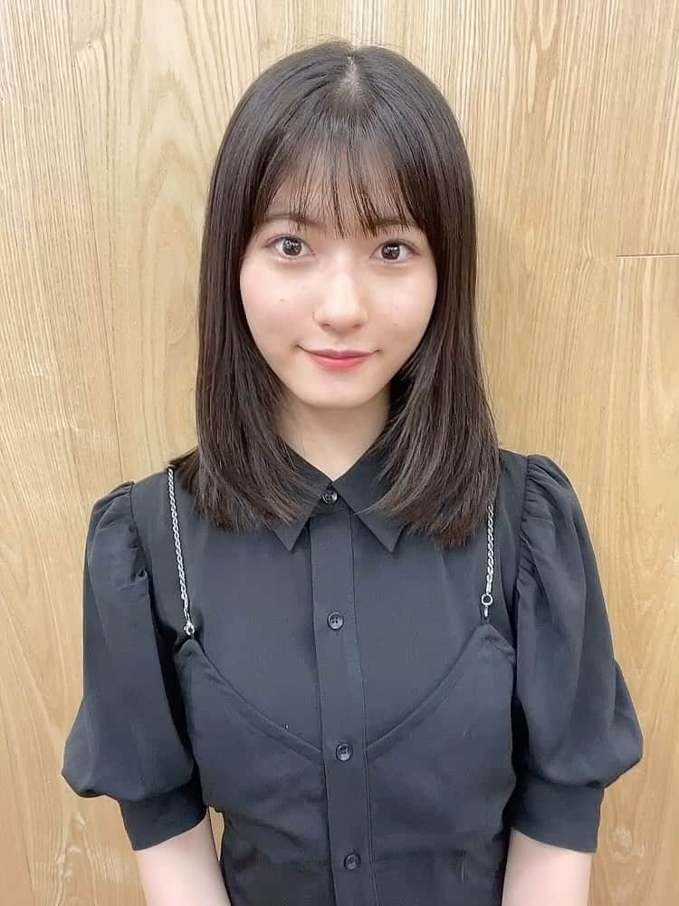 北川莉央のインスタグラム：「．  髪切った🫶  #morningmusume #モーニング娘　#モーニング娘23 #北川莉央　#おんちゃん #ヘアカット #美容院」