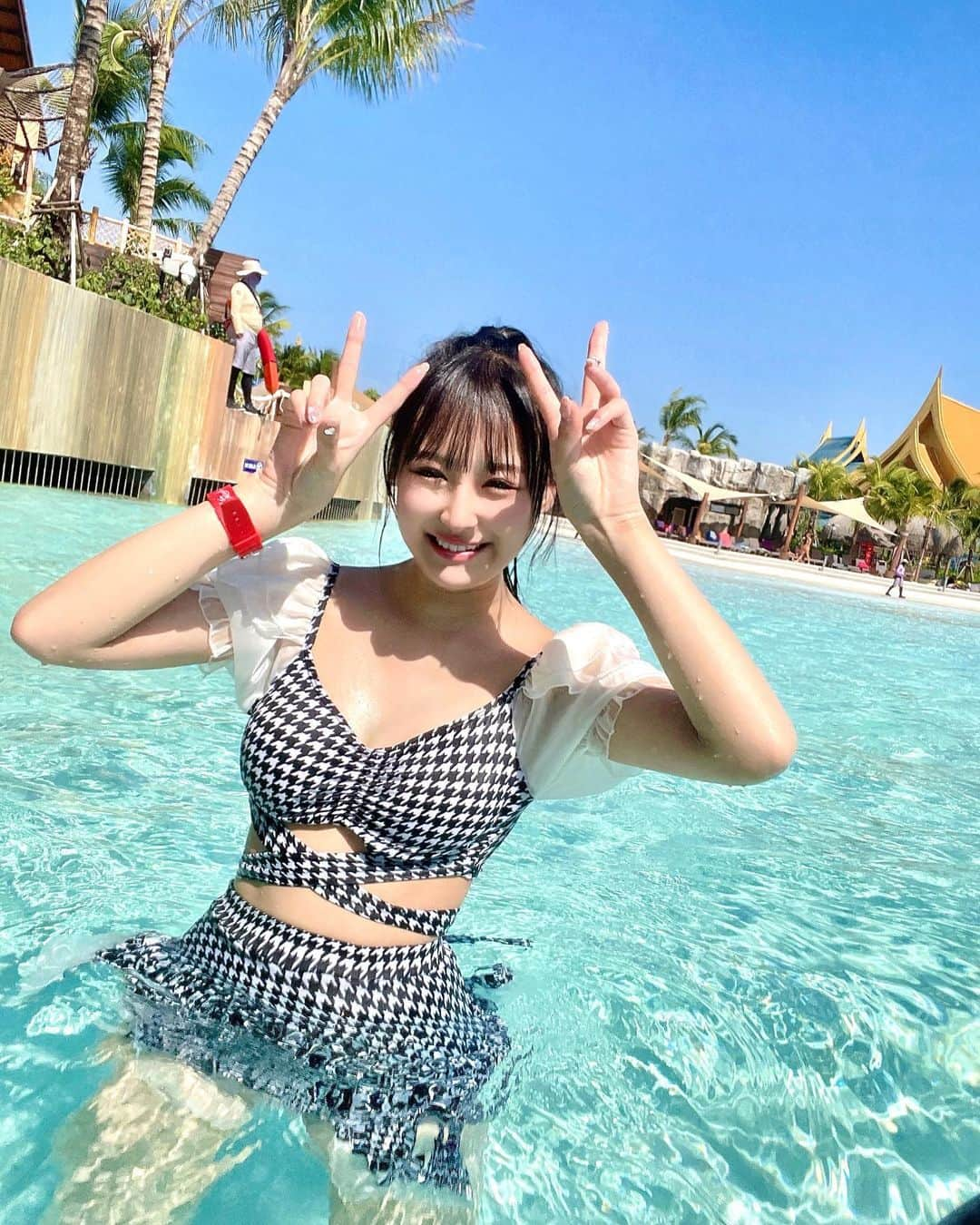 岡本怜奈さんのインスタグラム写真 - (岡本怜奈Instagram)「♡ 日焼けした(☀️ '-' )☀️ 泳ぐの苦手やけどプールは好き〜🏊 ♡ ♡ #タイ #タイ旅行  #🇹🇭 #プーケット #プーケット旅行 #リゾート #アジアリゾート#プーケット観光 #happy #海外女子旅 #เที่ยวเมืองไทย #ภูเก็ต #andamandaphuket #アンダマンダプーケット」9月6日 20時51分 - renatan1222