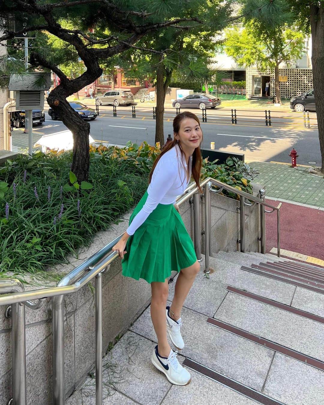 ユ・イニョンのインスタグラム：「_ . . 요즘 나의 놀이터🤹🏻‍♀️」