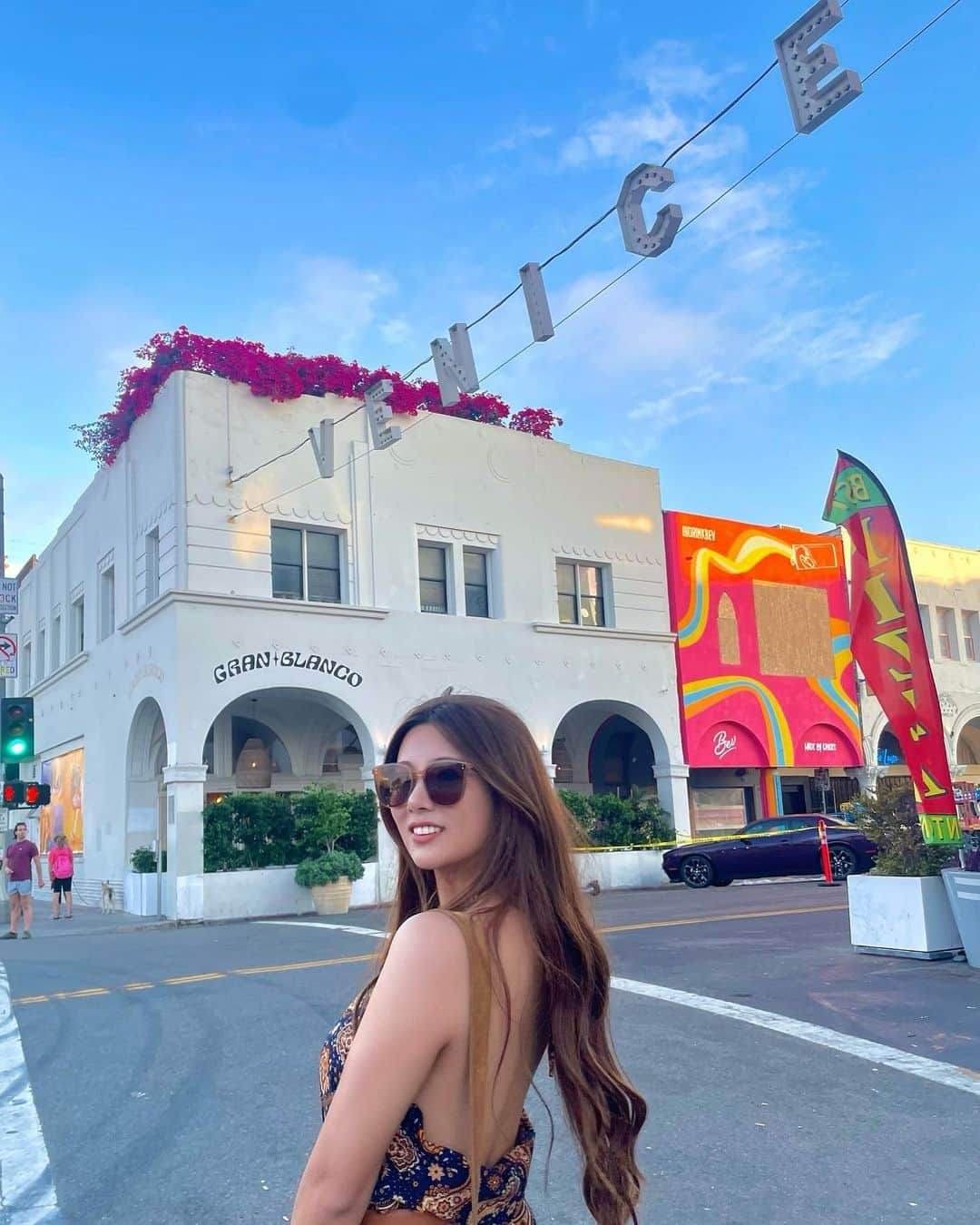 MiyakeKasumi さんのインスタグラム写真 - (MiyakeKasumi Instagram)「Venicebeach❤️  めっちゃ景色良くて癒された🥺✨✨✨   #venicebeach  #venice  #ベニスビーチ  #サンセット #ロサンゼルス  #アメリカ #sunset  #beach  #california  #la  #losangeles  #america」9月6日 21時12分 - 1225kasumi