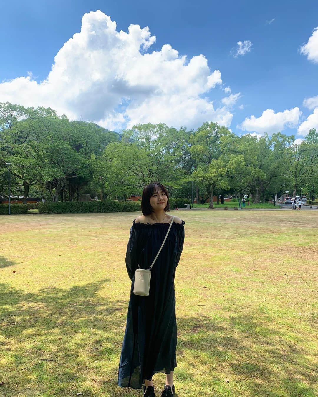 櫻井紗季のインスタグラム：「山口に帰ったときの🌻🏔️🌌 ジブリのようなコントラストだった空〜 秋吉台、お茶屋さんのかき氷、ばりそば、女神輿♡」