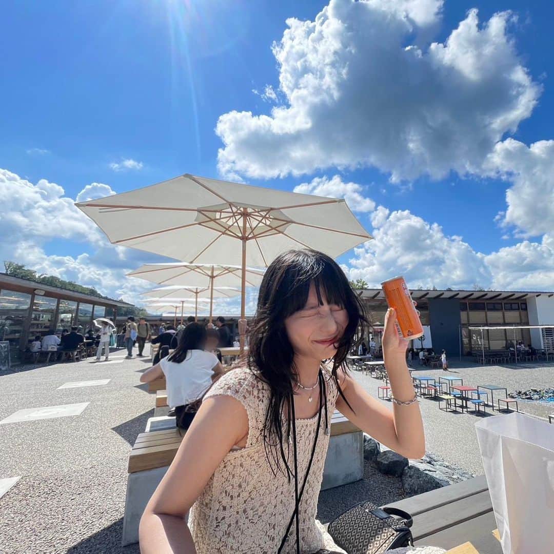 永田レイナのインスタグラム：「パッケージを少しも見せないプロ意識の低さ！夏！」