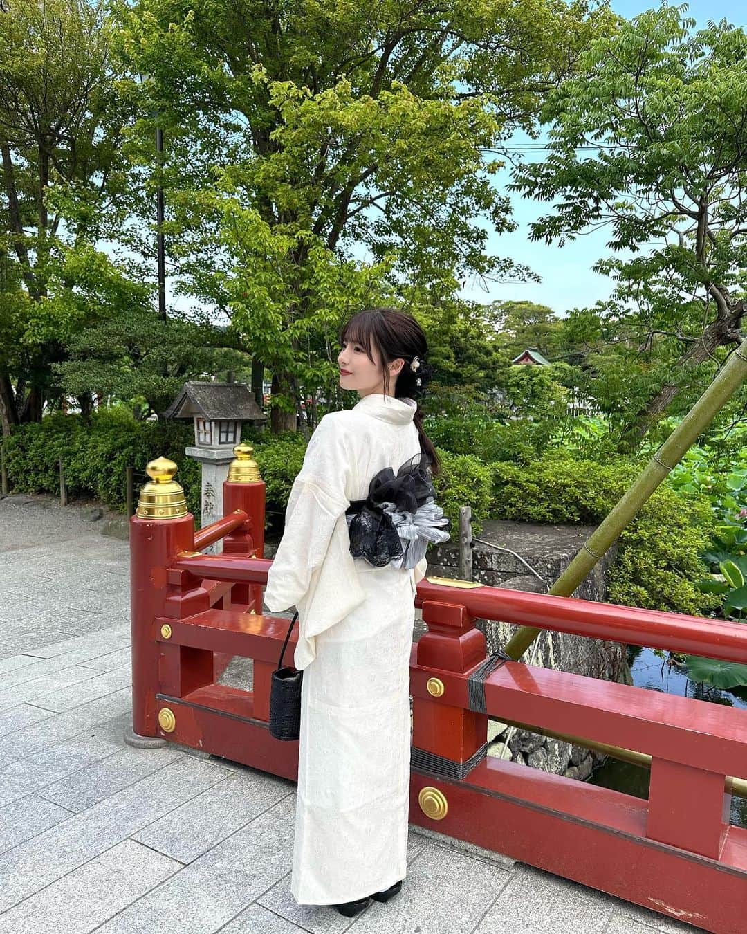 平田侑希のインスタグラム：「. 夏も終わっちゃうけど浴衣の写真載せる👘🤍  鎌倉また行きたいな〜🚃」