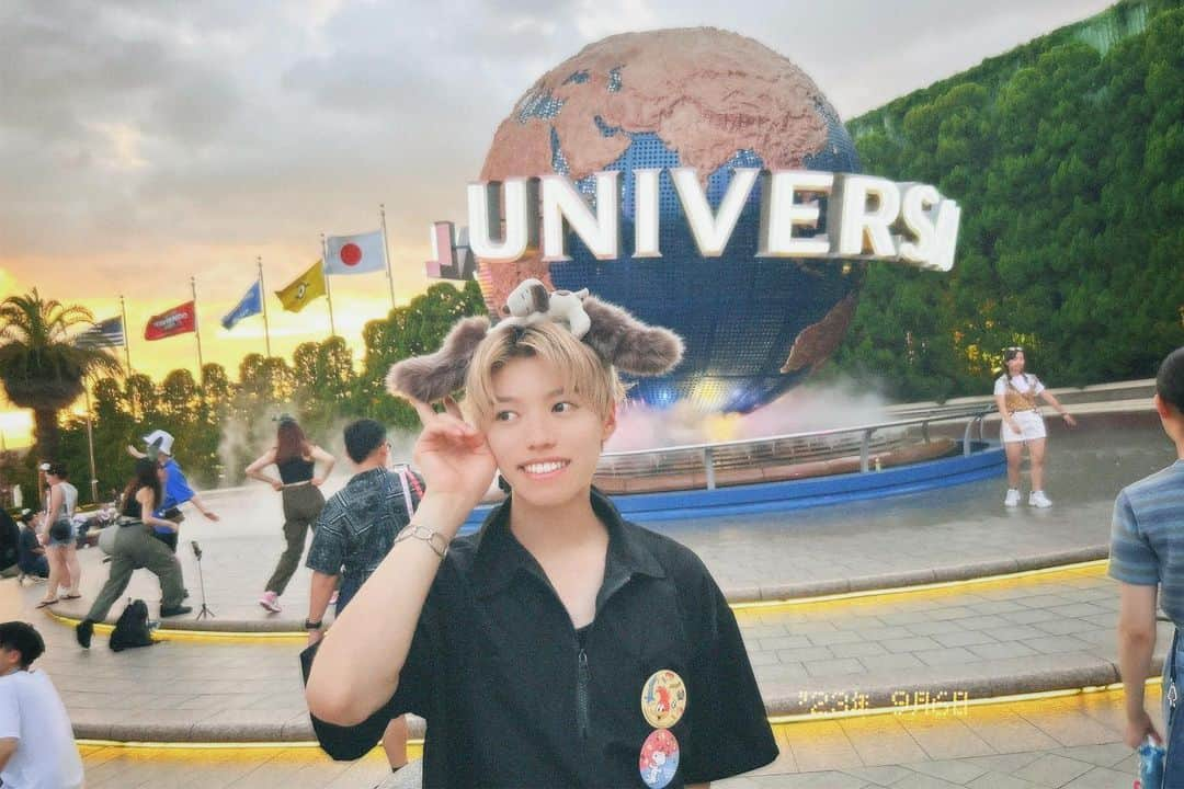 佐瀨清隆さんのインスタグラム写真 - (佐瀨清隆Instagram)「' . . . 約10年ぶりのUSJ！✨ 懐かしい気持ちと新しくなってる興奮とで最高の1日だった〜〜！  待ち時間もあっという間なくらいメンバーと1日思いっきり遊ぶこと楽しかった🥰 今度は全員で行けますように！  フライングダイナソー乗りたかった〜〜！！！ . . . . #usjコーデ#usj#ユニバーサルスタジオジャパン#ハロウィンユニバ#ユニバ #instalike#followme#followforfollowback #맞팔#데일리#소통#좋아요#선팔#셀카#셀스타그램#フォロワー募集中 #フォロー希望 #먹스타그램#팔로우 #좋아요반사#얼스타그램#오오티디#부산#카페#먹방  #followforfollowback #フォローバック#メンズヘア#メンズファッション#mensfashion#メンズアイドル」9月6日 21時22分 - kiyotaka_s312