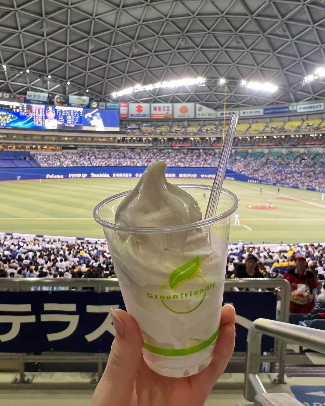 沢井里奈さんのインスタグラム写真 - (沢井里奈Instagram)「⠀ ⠀ 現地まけほー😭😭😭 連敗は悔しいですね、、  でも岡林選手のファインプレーや 小笠原投手の7回1失点の好投、 大島選手のマルチ安打など 見れてよかった🥺💕💕  キノタク選手のカードだったので キノタク丼食べました🍚✨ 2回目ですがめちゃめちゃ美味しい🥰 ⠀ ⠀ #dragons #中日ドラゴンズ」9月6日 21時27分 - sawairina