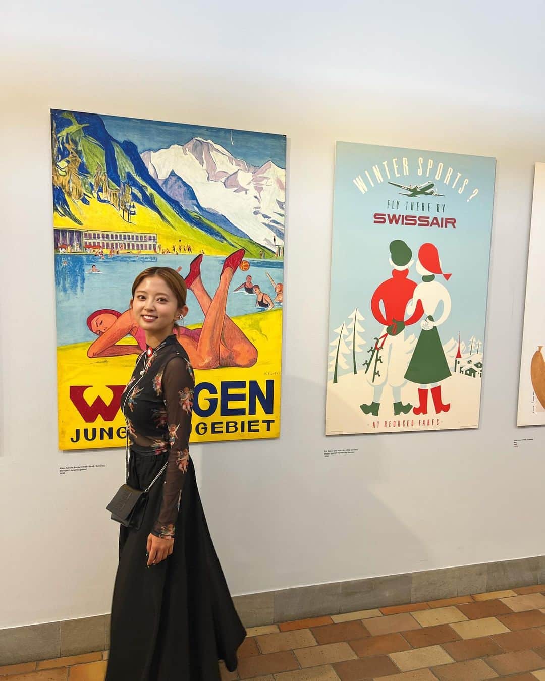鈴本美愉のインスタグラム：「🎨👗🍫🧀🍺🇨🇭❤️」