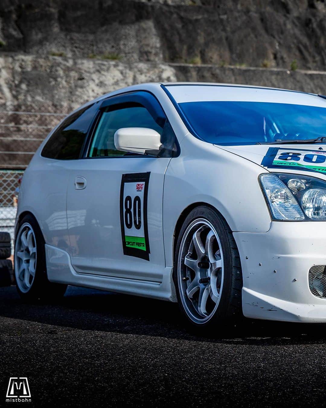 のインスタグラム：「_ PRIZM RACING Honda EP3 CIVIC Type R _ 🚗: Account unknown 📷: @mistbahn _ Shot on May-20 2023 🏁 "Circuit Festa ( @circuit_festa_west_japan )". Central Circuit (Hyogo Japan) _ JP) 2023年5月20日、セントラルサーキットで開催された「サーキットフェスタ ( @circuit_festa_west_japan )」で撮影。 _ #circuitfesta #サーキットフェスタ  #circuitfesta2023 #サーキットフェスタ2023 #centralcircuit #セントラルサーキット #prizmracing #プリズムレーシング #civic #hondacivic #ホンダシビック #シビック #honda #typer #ep3 #epcivic #kseries #k20a #vtec #kanjo #kanjozoku #timeattack #timeattackjapan #hondasontrack」
