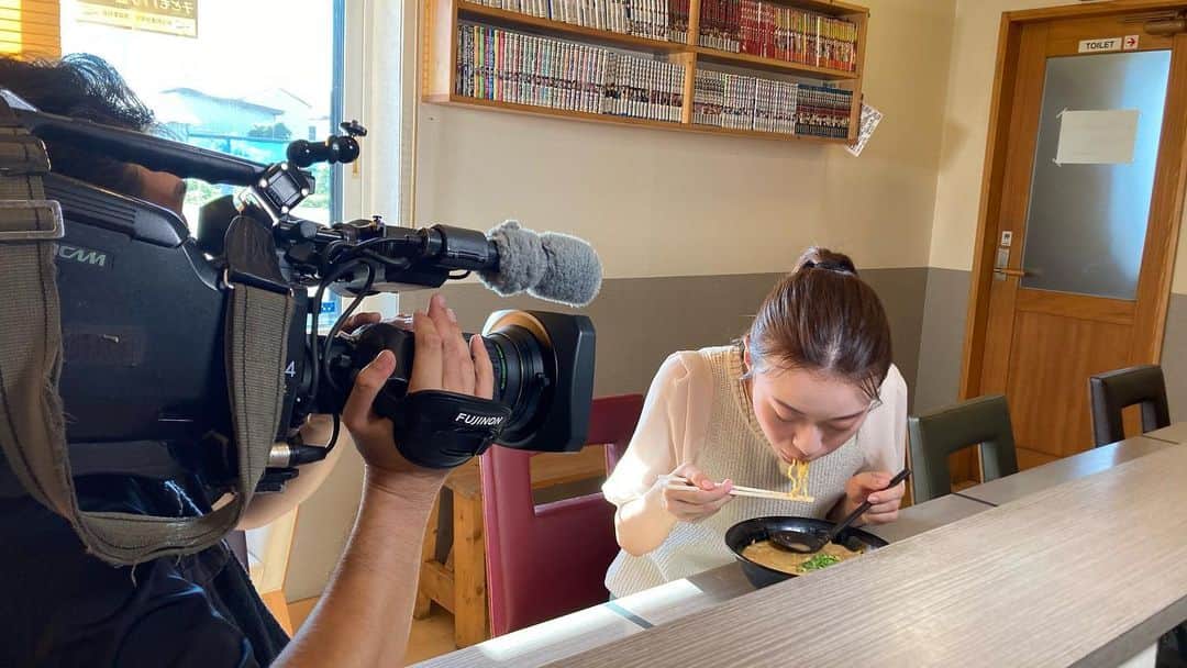 テレビ北海道「旅コミ北海道」のインスタグラム：「【旅コミ北海道】 今週土曜日夕方6時30分からの旅コミは… さっぽろオータムフェスト ラーメン祭りガイド🍜  いよいよ今週開幕のさっぽろオータムフェスト 大通公園5丁目会場のHOKKAIDOラーメン祭りを大特集‼️ イベントに集結した名店の中から、注目のお店をご紹介🎵  今回は久しぶりのリポーター、初参加のリポーターがお届けします。是非ご覧ください！ ・ ・ 旅コミ北海道〜じゃらん de Go！ 毎週土曜日夕方6時30分 9月9日OA . . #また旅へ#旅コミ#北海道#北海道じゃらん#旅#グルメ#食#観光#オフショット#テレビ北海道 #tabikomi#7ch#hokkaido#tvh#tvprogram#television#sightseeing#gourmet#travelood」