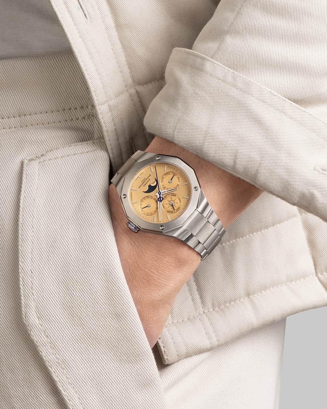 ボーンメルシーのインスタグラム：「Elevate your wrist game with the Riviera 10742.  As it gracefully adorns the wrist, its essence becomes your statement. The limited-edition stainless steel beauty with its vintage-inspired golden dial exudes timeless sophistication. Let the Riviera 10742 become your companion, bridging the gap between the past and the future with each passing second. -- Riviera 10742 40 mm, Baumatic Perpetual Calendar, Stainless steel case, Gilded sun-brushed dial, Day-Date, Leap year indicator, Moon phase, 5 days Power Reserve, Antimagnetic 1500 Gauss, Fast Strap technology - Interchangeable strap system.  Eligible to 8 years of warranty -- #BaumeetMercier #Riviera #Since73 #ShapingTime #Baumatic #DailyWatch  #Watches #Watch #InstaWatch #WatchOfTheDay #WatchesOfInstagram #WatchLover #WatchCollector #LuxuryWatch #InstaWatch #Style  #Elegant #WristWatch #Timepiece #WatchMaking  #InstaWatches」