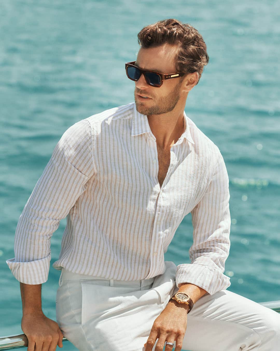 ハリー・ウィンストンのインスタグラム：「A vision of summer style with contemporary timepieces and eyewear by Harry Winston. Complement your look with stunning accessories by tapping the link in bio. #HarryWinston #HWOcean」