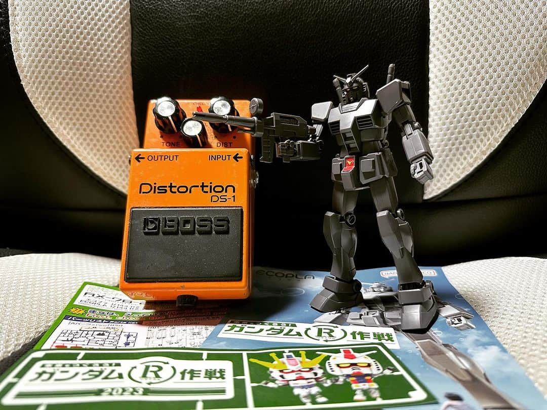 飯田カヅキさんのインスタグラム写真 - (飯田カヅキInstagram)「サマソニでもらったガンプラ、 ようやく作ったよ。  #エコプラ #ガンプラ #ecopla #ガンダム #gundam #bandai #bandaispiritshobby #summersonic #サマーソニック #サマソニ」9月6日 22時32分 - kazukiiida_strange