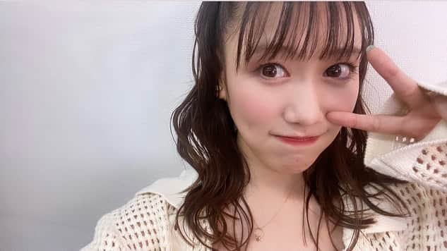 のインスタグラム：「本日のわい！ 更に5cmほど切ったのだっ😊💜🩵 どー？」