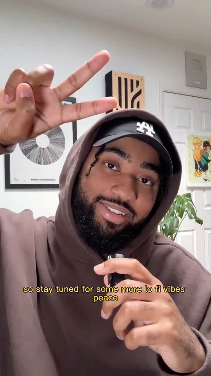 YouTubeのインスタグラム：「@LDreTheGiant breaks down what lofi’s all about」