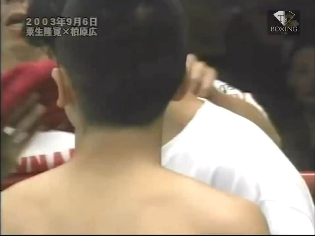 粟生隆寛のインスタグラム：「そー言えば、20年前の今日がデビュー戦 笑  結果は2R 0:49 TKO勝ち」