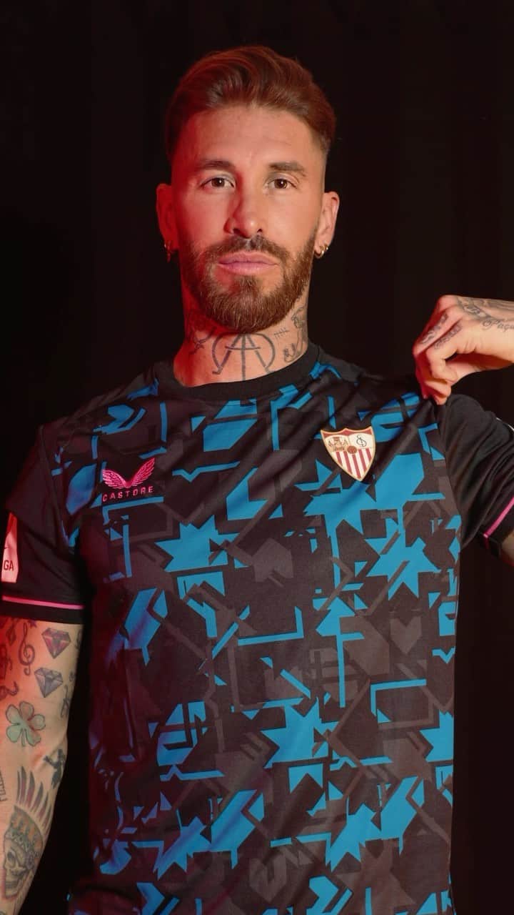 セビージャFCのインスタグラム：「Qué fantasia 😍🤤🤤  #WeareSevilla #NuncaTeRindas #reels #SergioRamos」