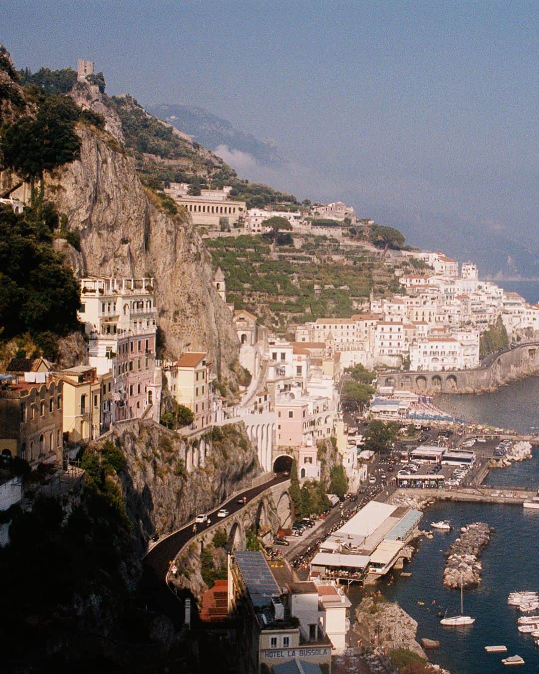 ウィリアム・フランクリン・ミラーさんのインスタグラム写真 - (ウィリアム・フランクリン・ミラーInstagram)「Few film shots from Amalfi by @rileytaylor」9月6日 23時44分 - william.franklyn.miller