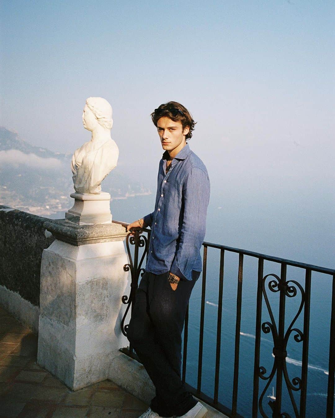ウィリアム・フランクリン・ミラーのインスタグラム：「Few film shots from Amalfi by @rileytaylor」