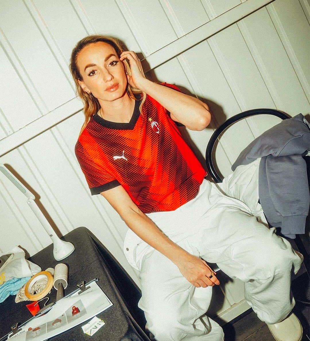 コソヴァレ・アスラニのインスタグラム：「Milan ❤️‍🔥」