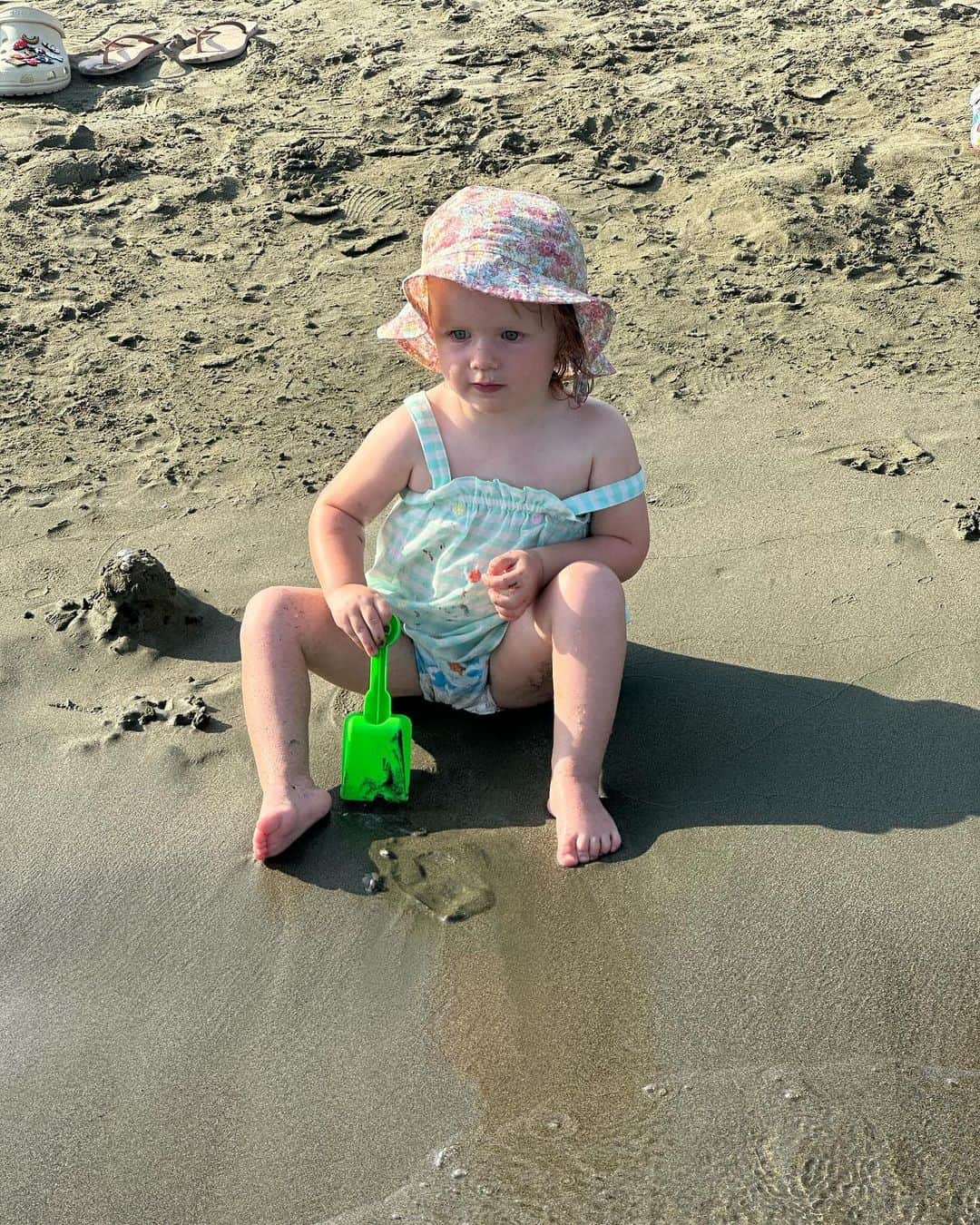 のインスタグラム：「Big Happy Birthday to my Gorgeous God Daughter Molly, she’s growing up so fast… ❤️❤️ so cute 🥰」