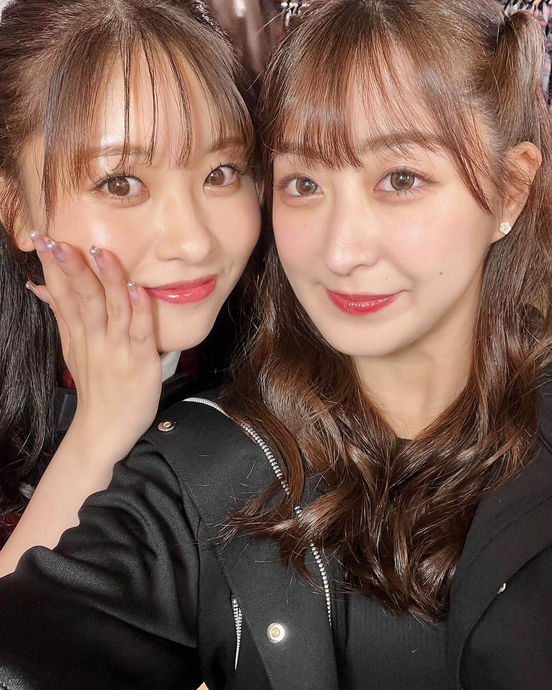 伊豆田莉奈のインスタグラム：「大好きな友達たち👭と新しいお友達🥹💓  橋本恵理子ちゃん🥹 はじめましてだったんだけど可愛すぎて赤ちゃんだった🥹💓💓 愛おしい🥹💓  @sukiyaki_daisuki512 @marika_tani  @mayuogasawara04 @o_megu1112  @eriko_hashimoto_   #IzurinaCGM48 #伊豆田莉奈 #いずりな #ちよずな #ずなーちゅん #めぐずな #谷ずな #恵理ずな #CGM48 #AKB48」