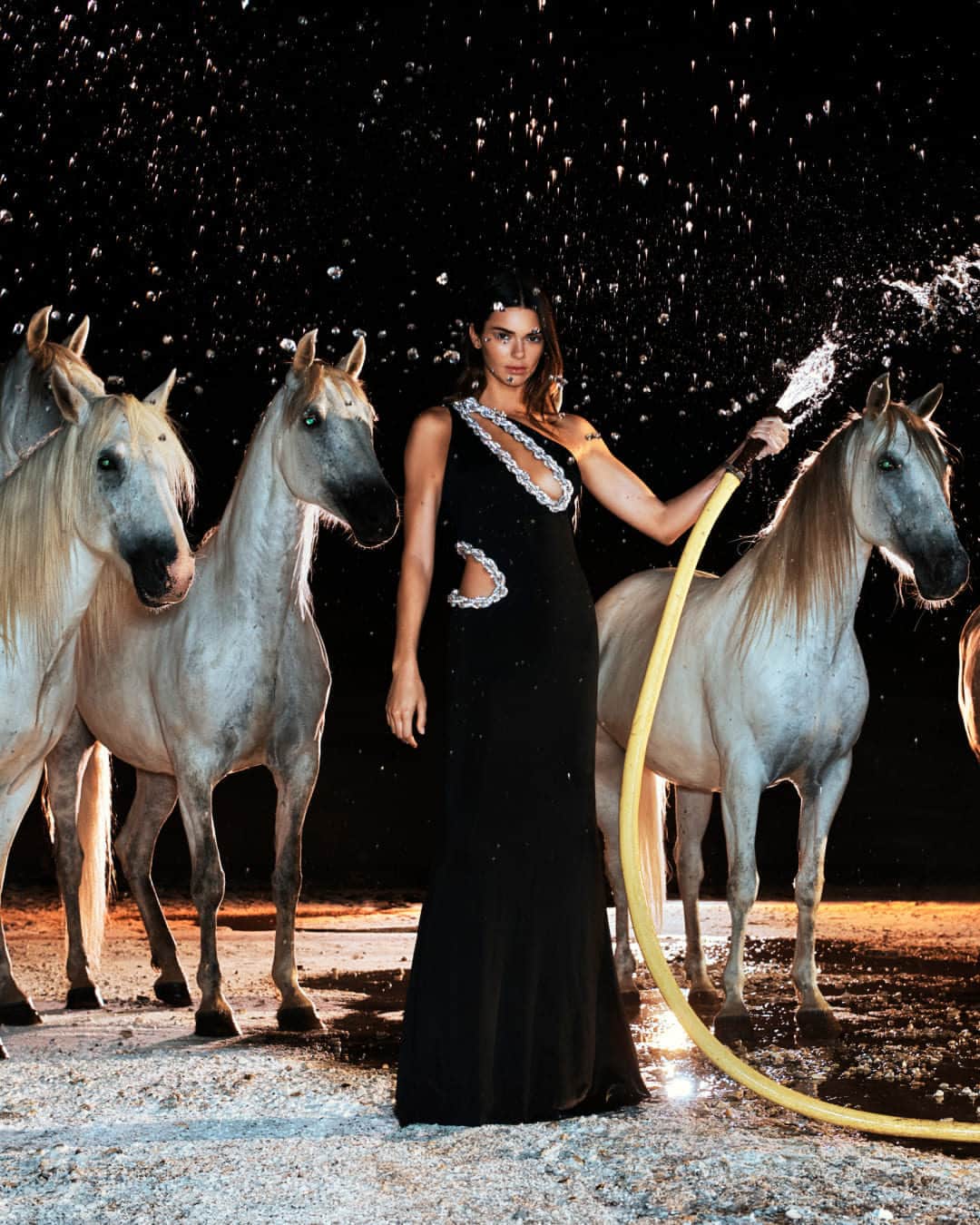 ステラ・マッカートニーさんのインスタグラム写真 - (ステラ・マッカートニーInstagram)「HORSE POWER: "Horses have an incredible power. To me, they are the most graceful spirits on Earth.” – Jean-Francois Pignon, horse whisperer  @KendallJenner is wearing a gown crafted from a comfortable ancient-forest-friendly viscose jersey, with cut-outs framed with braided ropes encrusted with lead-free crystals. x Stella  #KendallJenner has been an accomplished equestrian since childhood. No Photoshop was used in the creation of these images. No animals were harmed during this photoshoot. ​ #StellaMcCartney #StellaWinter23 #JeanFrancoisPignon #HarleyWeir @JeanFrancoisPignon」9月7日 1時01分 - stellamccartney