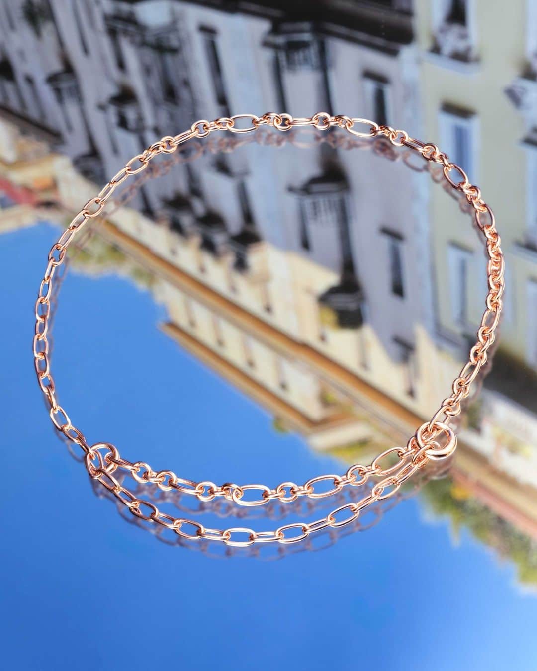 ドドのインスタグラム：「With its minimalist dazzle, new Essentials chain necklace can be cleverly worn three different ways: a necklace, a lariat or a double-bavarole.​⁣ ​⁣ #DoDoJewels ​⁣ #DoDoEssentials ​」
