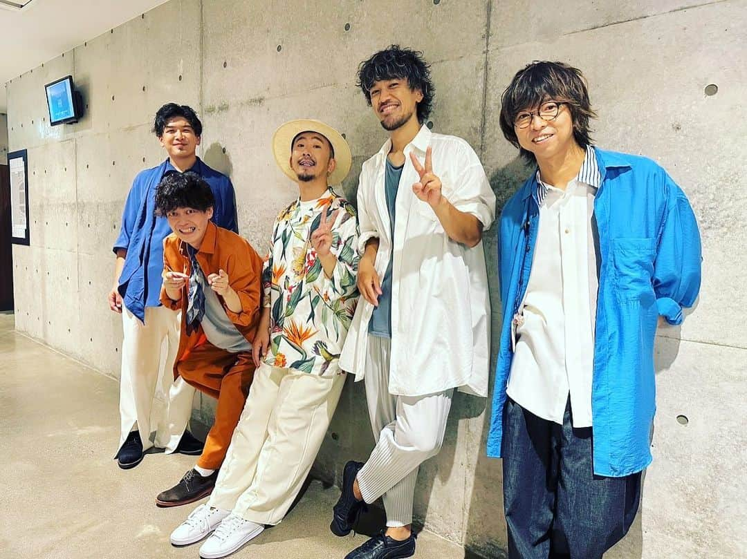 因幡始さんのインスタグラム写真 - (因幡始Instagram)「"wacci Live 2023 in 養父市" 兵庫県にある、やぶ市民交流広場ホールにてワンマンライブでした‼️  めっちゃ素敵なホールで音がすごく気持ちよかった🎵 平日だというのにお客さんもたくさん集まってくれて嬉しかったです☺️ 観にきていただいたみなさま、どうもありがとうございましたー🙏 そして、wacciを養父市に呼んでくれてどうもありがとう🙇 これからもよろしくお願いしまーす😄」9月7日 10時35分 - wacci_key_hajime