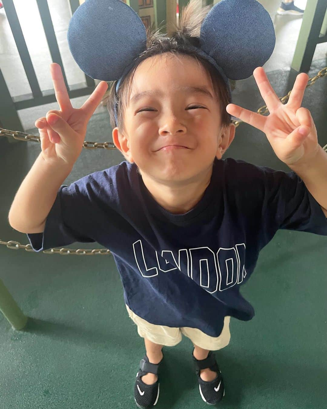 谷澤杏奈のインスタグラム：「👦🏻  ヒロ3歳💓 もう、来週で4歳なんだよなぁ🥹  早いなぁー。  我が家のムードメーカー🤍 いつまでも可愛い赤ちゃんなんです👶🏻笑  .」