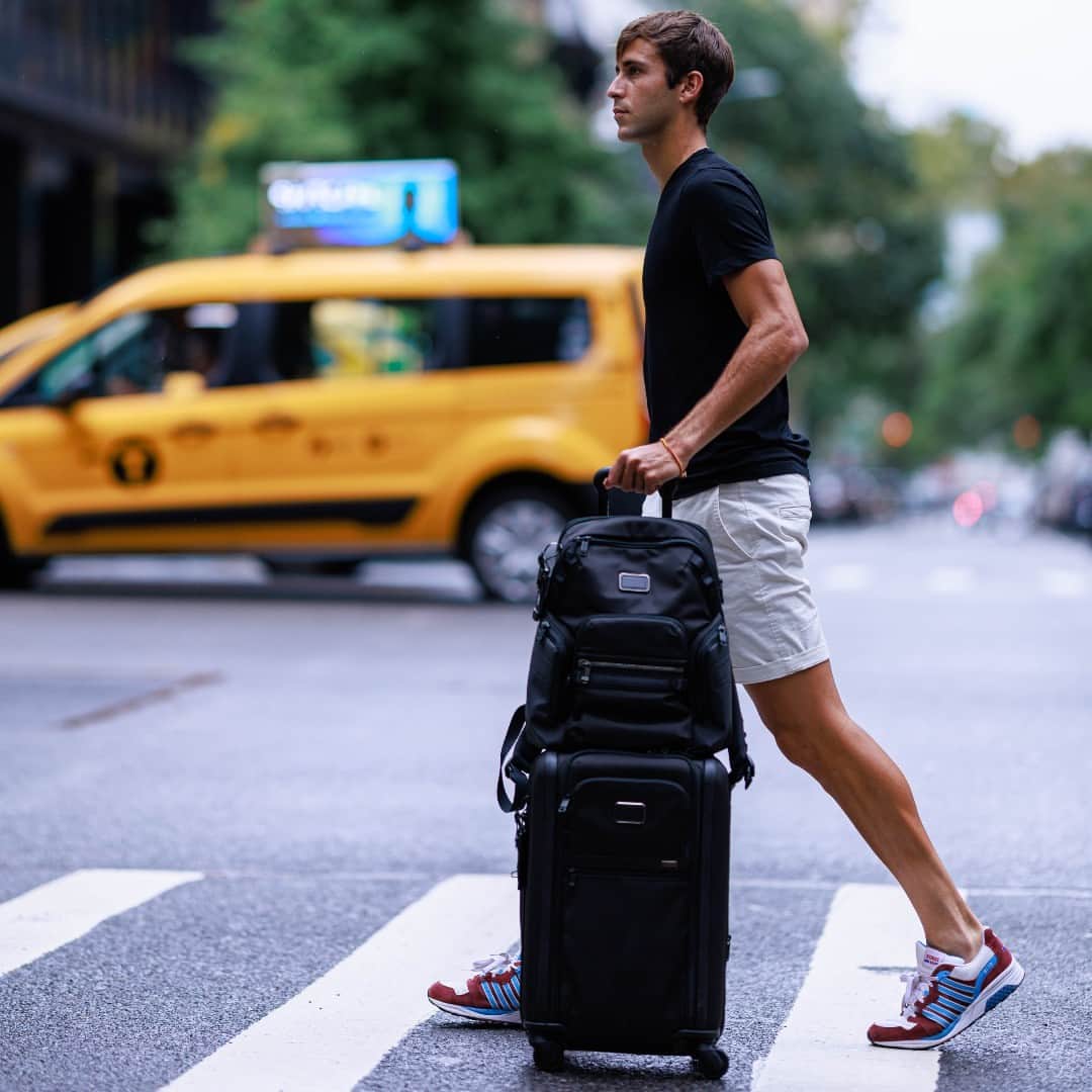 トゥミのインスタグラム：「As part of our official global partnership with the Professional Tennis Players Association, @ptpaplayers, we’re providing hundreds of the PTPA’s players and executive committee members with a selection of products to help make their travels more seamless throughout the season’s tournaments. We’re committed to creating world-class, performance luxury essentials that keep up with the lives of those who use them.」