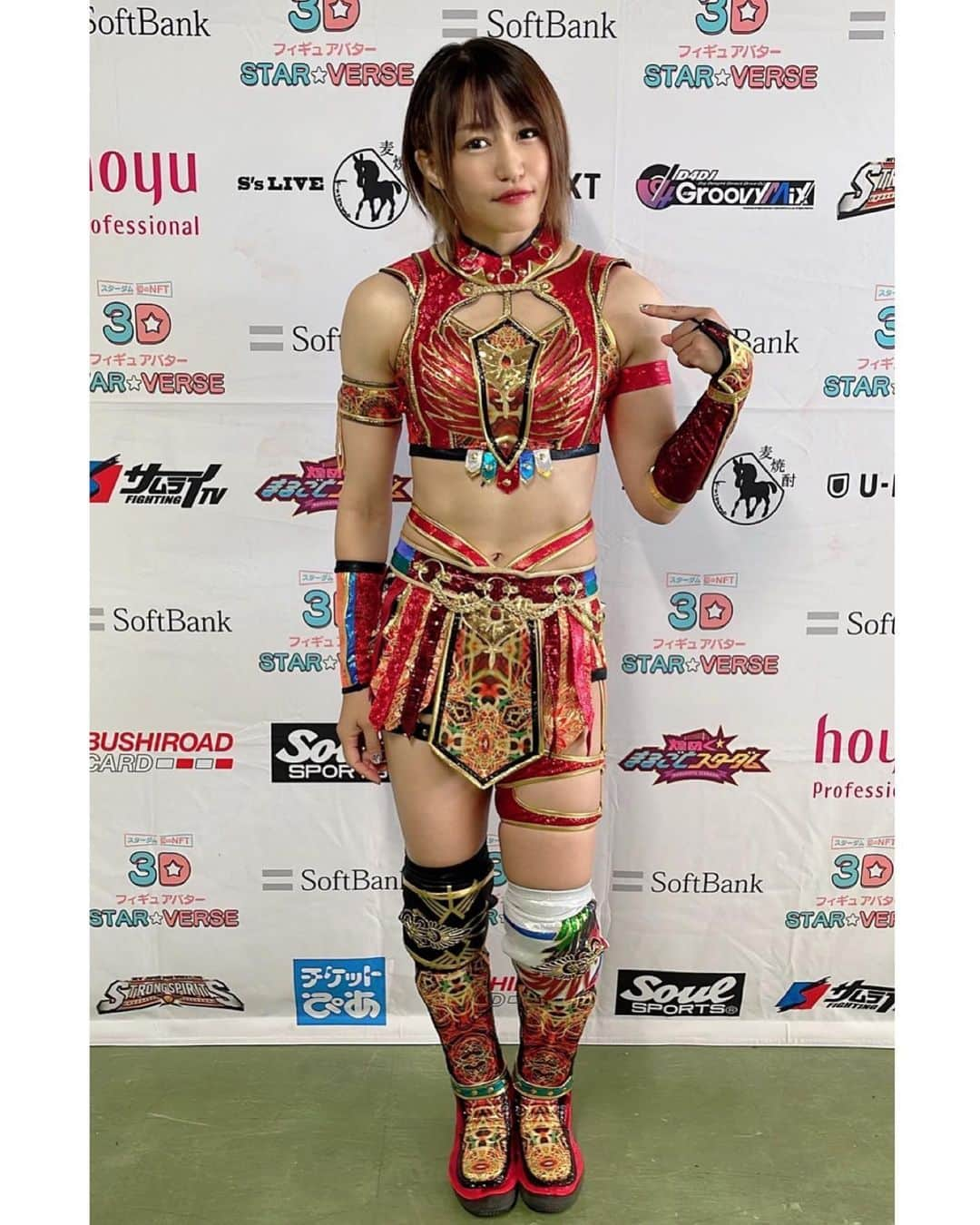 朱里のインスタグラム：「NEWコスチューム  #stardom #prowrestling #GE #Syuri #red #new #costume #cool #cute」