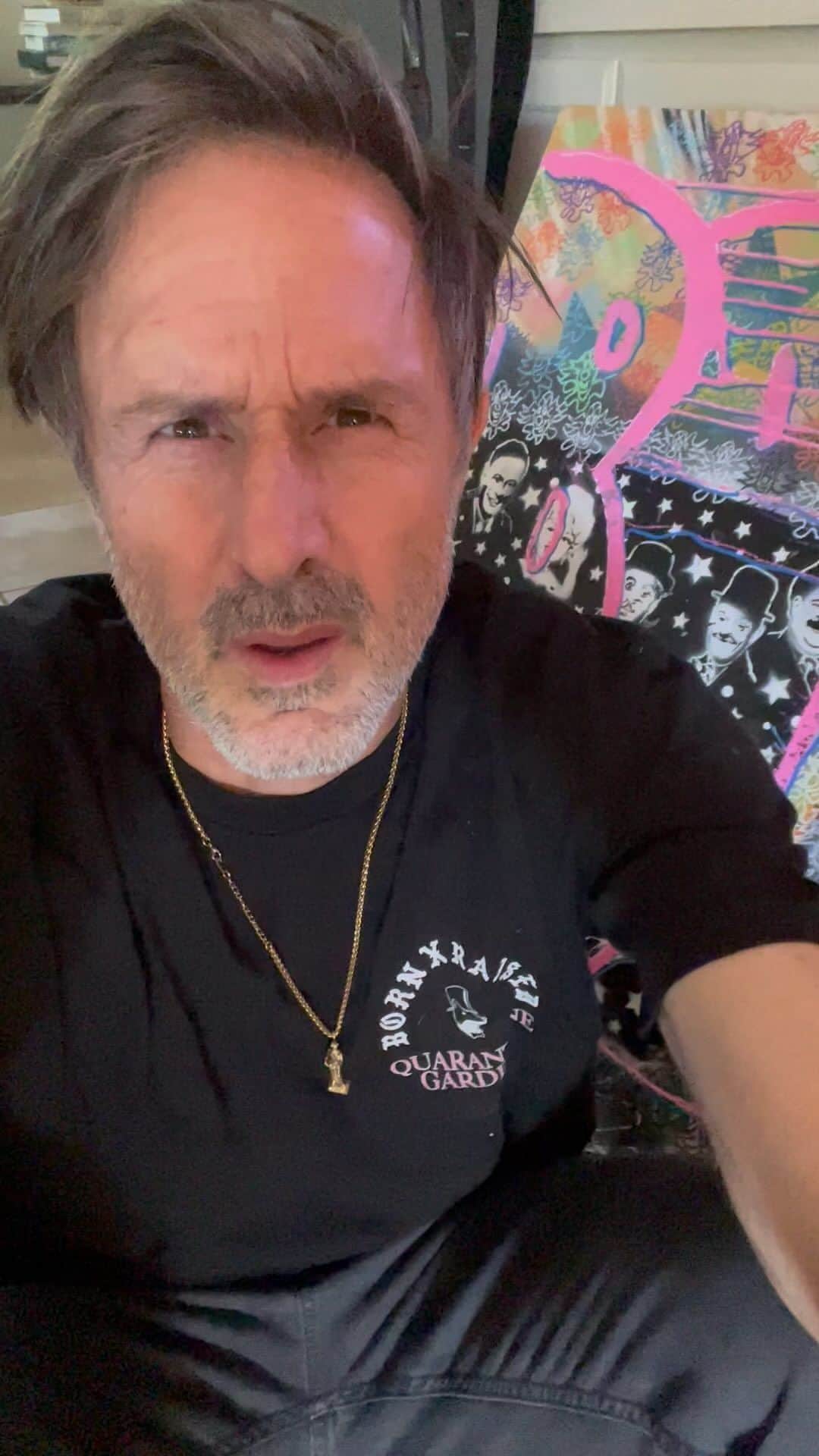 のインスタグラム：「Thank you to all my friends followers my family. I love you all 300k!」