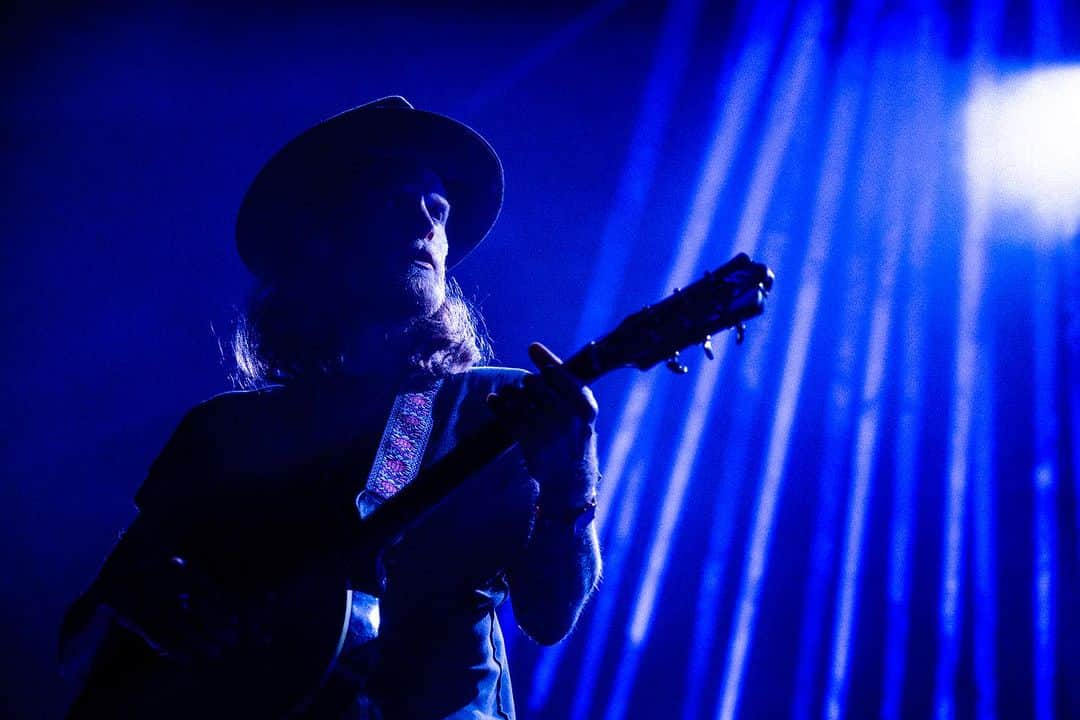 The Lumineersさんのインスタグラム写真 - (The LumineersInstagram)「Night 1 of 2 at the Kettle House Amphitheater in Montana! See yah tonight for round 2.」9月7日 5時12分 - thelumineers