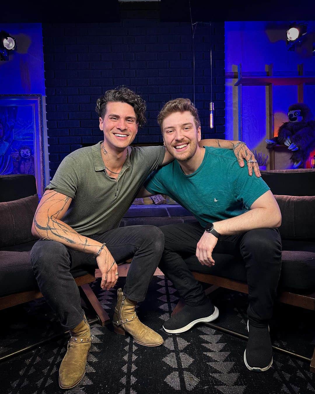 アンソニー・ペディラのインスタグラム：「i spent a day with @cdawgva… coming friday」