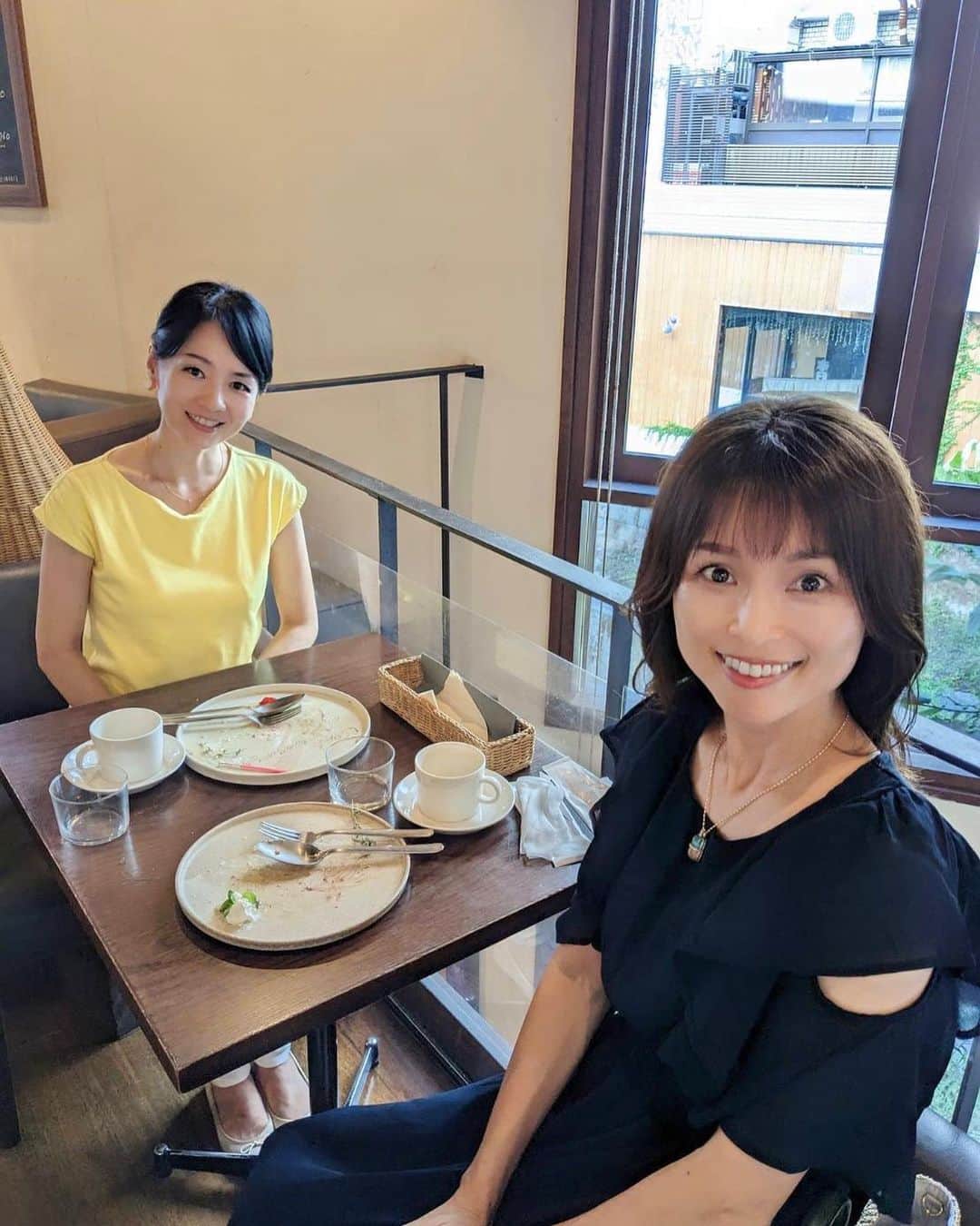 藤田りえのインスタグラム：「近藤淳子アナとランチ🍽️ @kondo_junko_  ⁡ いつも丁寧に話を聞いてくれてありがとう♡ ⁡ ⁡ ランチしたのは恵比寿のcoci @coci_ebisu   メインは鹿肉にしたよ。 雰囲気も良くて、周りは若くて可愛い子ばっかりで景色も良くて笑、 お料理も美味しく、また行きたいなと思いました(小学生？ ⁡ ⁡ 前回の投稿のコメ返が全然できてない！ごめんやで！ もう少し待っててね♡ ⁡ +:-:+:-:+:-:+:-:+:-:+:-:+:-:+:-:+ threadsでは、インスタとは違ったことをつぶやいています プロフィールトップの@マークをタップしてみてね。  #近藤淳子アナ #恵比寿 #恵比寿グルメ #恵比寿ランチ #coci #おいぴかったナ」