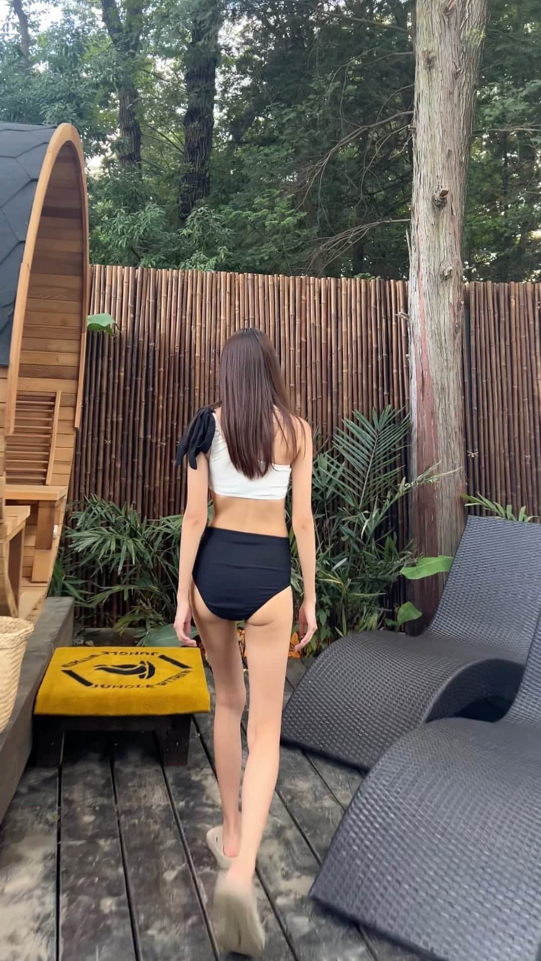 岡島彩花のインスタグラム：「この歌好き🥹#ランデブー」