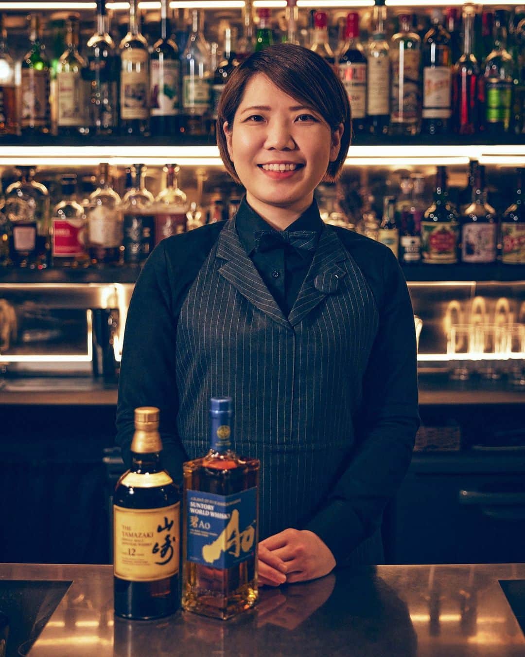 Suntory Whiskyさんのインスタグラム写真 - (Suntory WhiskyInstagram)「In a little corner of Daikanyama-cho you can find @flying_bumblebee0807, where owner Ai Igarashi serves up beautifully unexpected cocktails. Inspired by her travels abroad and flavors encountered, her cocktails delight not only the palate but also the eyes, with even the simplest on-the-rocks drinks embellished with their signature rose-shaped ice.」9月7日 10時05分 - suntorywhisky