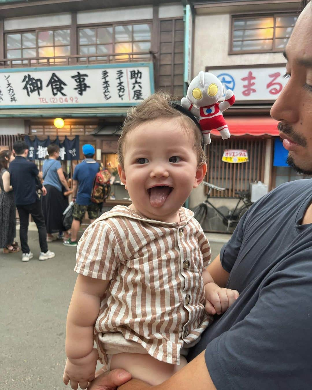 クリスティー麻里子さんのインスタグラム写真 - (クリスティー麻里子Instagram)「西武園ゆうえんち🎡  リニューアルしてから毎年行ってる 西武園ゆうえんちに ウルトラマンザライドできてて ウルトラマン大好きな次男は大喜び❤️‍🔥  ブラザーズに着てもらった @jane_collection_ のシャツ なんて可愛いの！😭🩵✨ なんだかレトロな場所にも合ってた♡  #ぼくらの夏休み #西武園ゆうえんち #男の子ママ #3歳差育児 #3歳差兄弟 #兄弟ママ #三児ママ #三兄弟 #三兄弟ママ #生後11ヶ月 #令和4年ベビー #子連れお出かけ #ウルトラマン #ウルトラマンザライド #ultraman #baby #brothers #babyboy」9月7日 21時12分 - christymariko