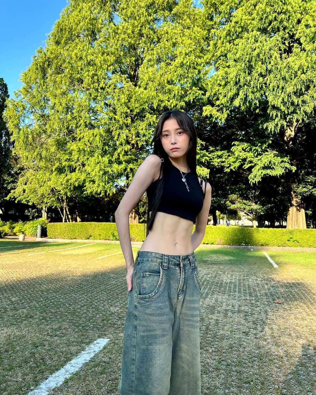 小山リーナのインスタグラム：「🖤🖤🖤」