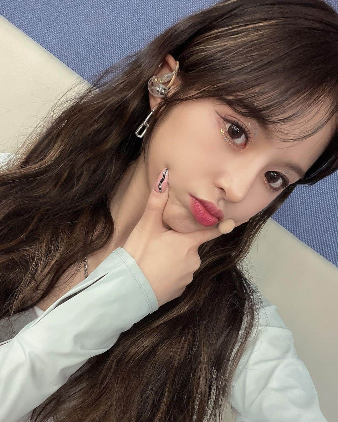 EVERGLOWさんのインスタグラム写真 - (EVERGLOWInstagram)「[📸Today EVERGLOW]  23.09.07 #엠카운트다운  오늘의 에버글로우💜  #EVERGLOW #에버글로우 #ALL_MY_GIRLS #SLAY #이유 #시현 #미아 #온다 #아샤 #이런」9月7日 19時51分 - official_everglow