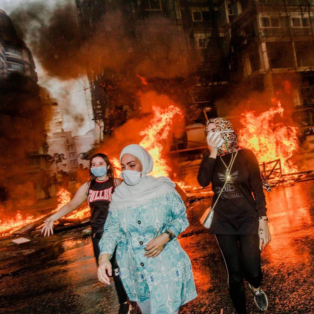 Magnum Photosのインスタグラム：「The group exhibition Close Enough has arrived in Brussels, Belgium, opening tonight at @hangar.photoartcenter and showing until December 16 ✨⁠ ⁠ Close Enough presents the practices of 12 emerging and established women photographers of Magnum and the relationships they create within global situations and local communities and with individual subjects. ⁠ ⁠ Over the next week, we will be bringing a spotlight to the various projects on show, including works from @alessandra_sanguinetti, @biekedepoorter, Carolyn Drake (@drakeycake), Cristina @lademiddel, @lua_ribeira, @myriamboulos, @nannaheitmann, @newshatavakolian, @oliviarthur, Sabiha Çimen (@sabakhyr), @hannahprice_photovideo and @susanmeiselas. ⁠ ⁠ 🔗 Head to the link in the @magnumphotos bio to plan your visit. ⁠ ⁠ PHOTOS (left to right):⁠ ⁠ (1) What's ours. Beirut. Lebanon. October 18, 2019. © @myriamboulos / Magnum Photos⁠ ⁠ (2) Anwesh Kumar Sahoo, former Mr Gay World India, photographed on Juhu Beach. Mumbai. India. 2017. © @oliviarthur / Magnum Photos ⁠ ⁠ (3) Girls learning to roller-skate. Istanbul. Turkey. 2018. © Sabiha Çimen (@sabakhayr) / Magnum Photos⁠ ⁠ (4) Adeshina, 25, student, in a relationship. For Adeshina, the first time was a mistake. He was 18-years -old and a girl approached him flirting, then when it was too late she asked for money and he had to pay 1,500 NGN. Since then, he’s been paying for girls once a week except when he’s had a girlfriend. He thinks men go with prostitutes because it’s easier for them, and even if they’re married, sex with their wives can be difficult and complicated. Lagos. Nigeria. November 23, 2018. © Cristina @lademiddel / Magnum Photos⁠ ⁠ (5) From the series, Agony in the Garden. Spain. 2022. © @lua_ribeira / Magnum Photos」