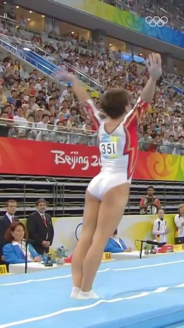 オクサナ・チュソビチナのインスタグラム：「An Icon of the sport, an 8️⃣-time olympian! 🥵  #Gymnastics | @oksana2016」