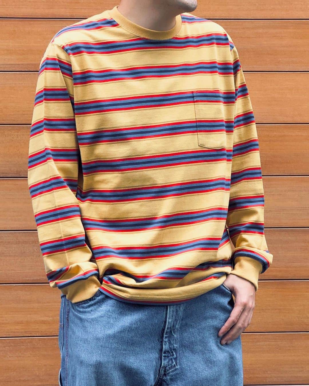 BEAMS+さんのインスタグラム写真 - (BEAMS+Instagram)「・ BEAMS PLUS RECOMMEND.  ＜BEAMS PLUS＞ Multi Horizontal Stripe Long Sleeve Pocket T-shirt  BEAMS PLUS long sleeve T-shirt made of 100% organic cotton with an impressive retro color scheme. The ribs are used in consideration of the combination with the body, the left and right sleeves and pockets have matching patterns, and the pattern is finished to look clean and beautiful. Although it has a slightly wider body width, it is a fitting that can be worn not only alone but also as a layered style.  -------------------------------------  オーガニックコットン100%を使用し、レトロな配色が印象的な〈BEAMS PLUS〉ロングスリーブTシャツ。ボディとの組み合わせを考えたリブ使いや、左右の袖やポケットの柄合わせ行い、柄がすっきりと綺麗に見える仕上げを行っています。やや広めの身幅ですが1枚での着用だけでなくレイヤードスタイルにも活躍するフィッティング。   #beams #beamsplus #beamsplusharajuku  #harajuku #tokyo #mensfashion #mensstyle #stylepoln #menswear」9月8日 8時00分 - beams_plus_harajuku