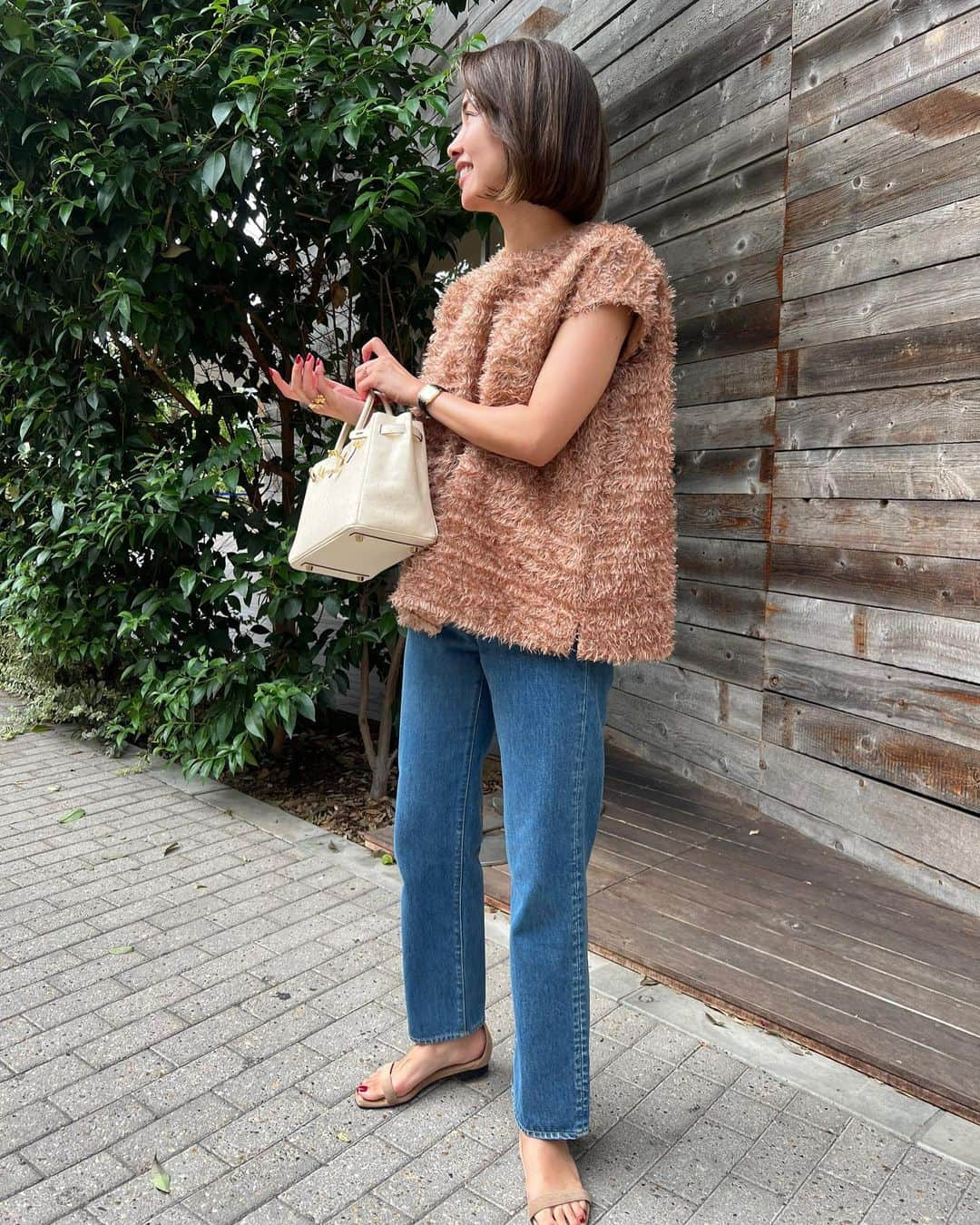 IIDA YURIさんのインスタグラム写真 - (IIDA YURIInstagram)「たまにはDenim👖  tops  @drawerofficial  pant  @fillthebill_official  shoes @ohgaofficial  bag  @hermes   #ママコーデ#デニムコーデ  #ohgashop#fillthebill#drawer」9月7日 20時18分 - yurima_ma