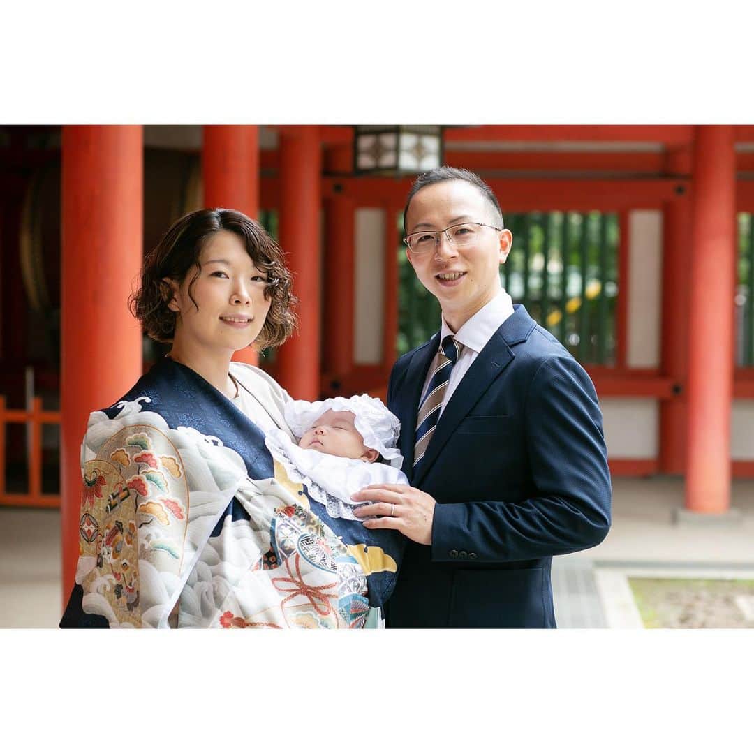 KOBOのインスタグラム：「大宮氷川神社でお宮参り⛩  おめでとうございました🎉  #大宮氷川神社 #武蔵一宮氷川神社  #お宮参り #お宮参り写真」