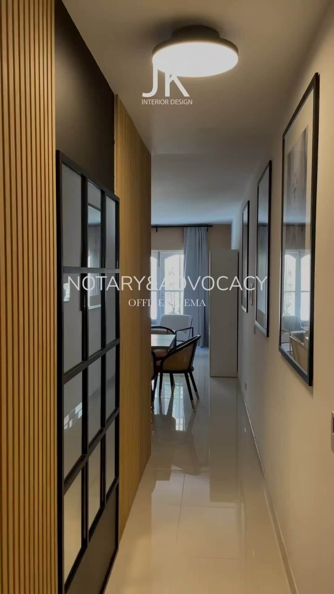 My Interiorのインスタグラム：「Professional and elegant atmosphere of Advocacy office @jkdesign.by」