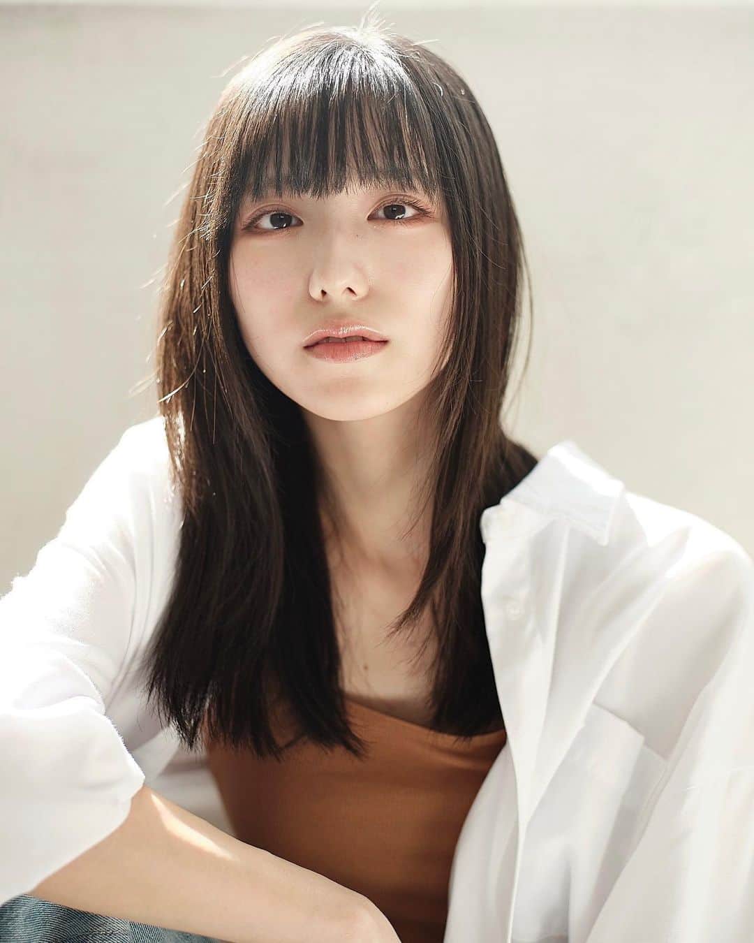 のインスタグラム：「⁡ ⁡ ⁡ 夜はもう秋の気温 ⁡ ⁡ #井尻晏菜#camera#Photo#俳優#写真」